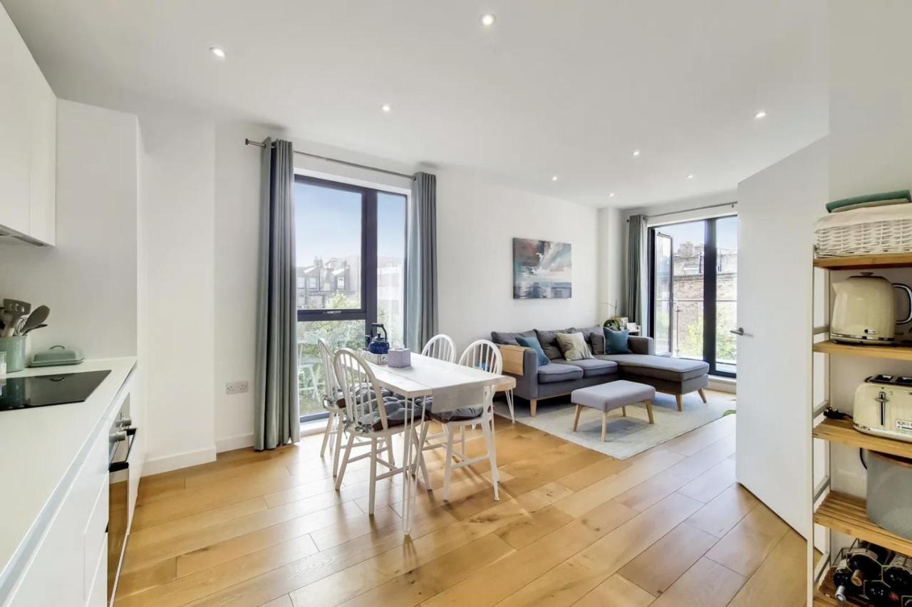 Luxury 2 Bed 2 Bath With Balcony New Build Apartment *South Central London* Εξωτερικό φωτογραφία